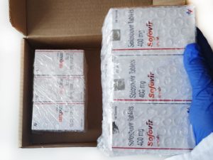 Упаковка в контейнер препаратов